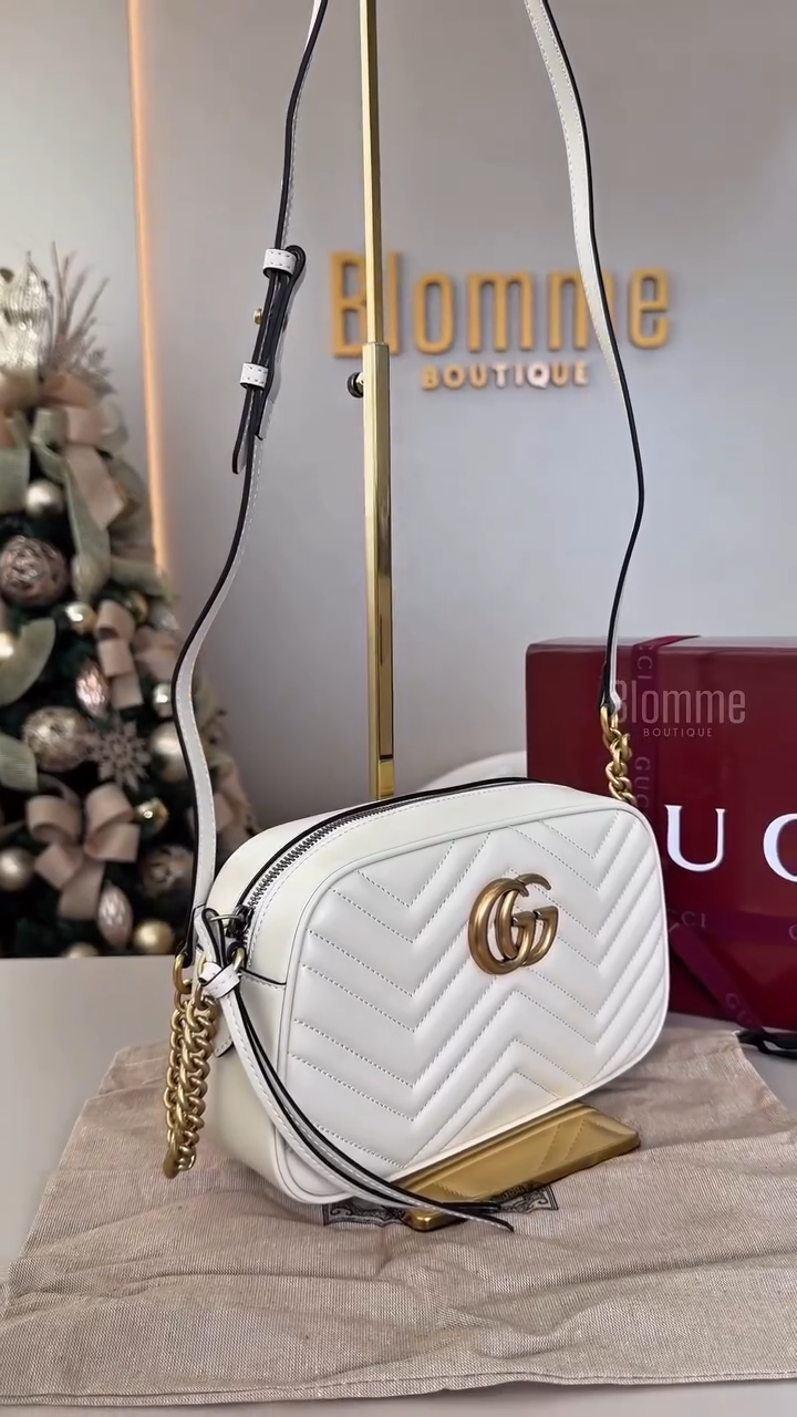 Pearl Handbag GC