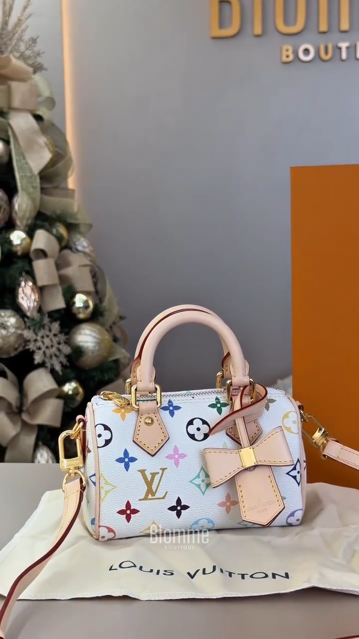 Glacier White Handbag LV